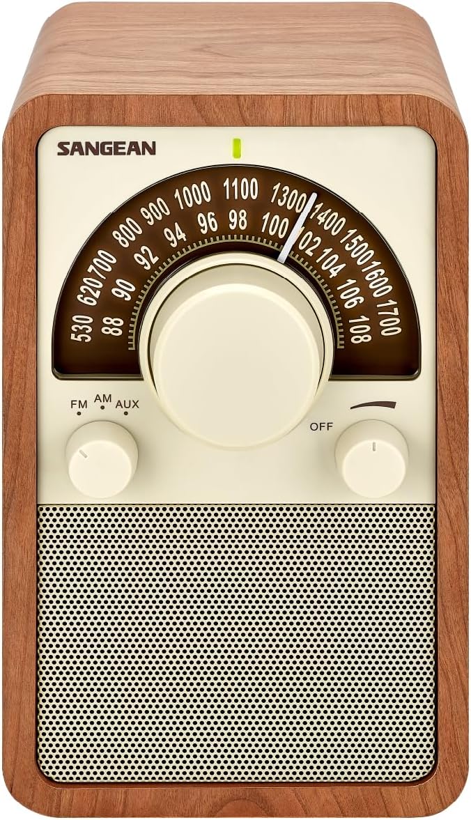 AM/FM Table Top Wooden Radio (Walnut)