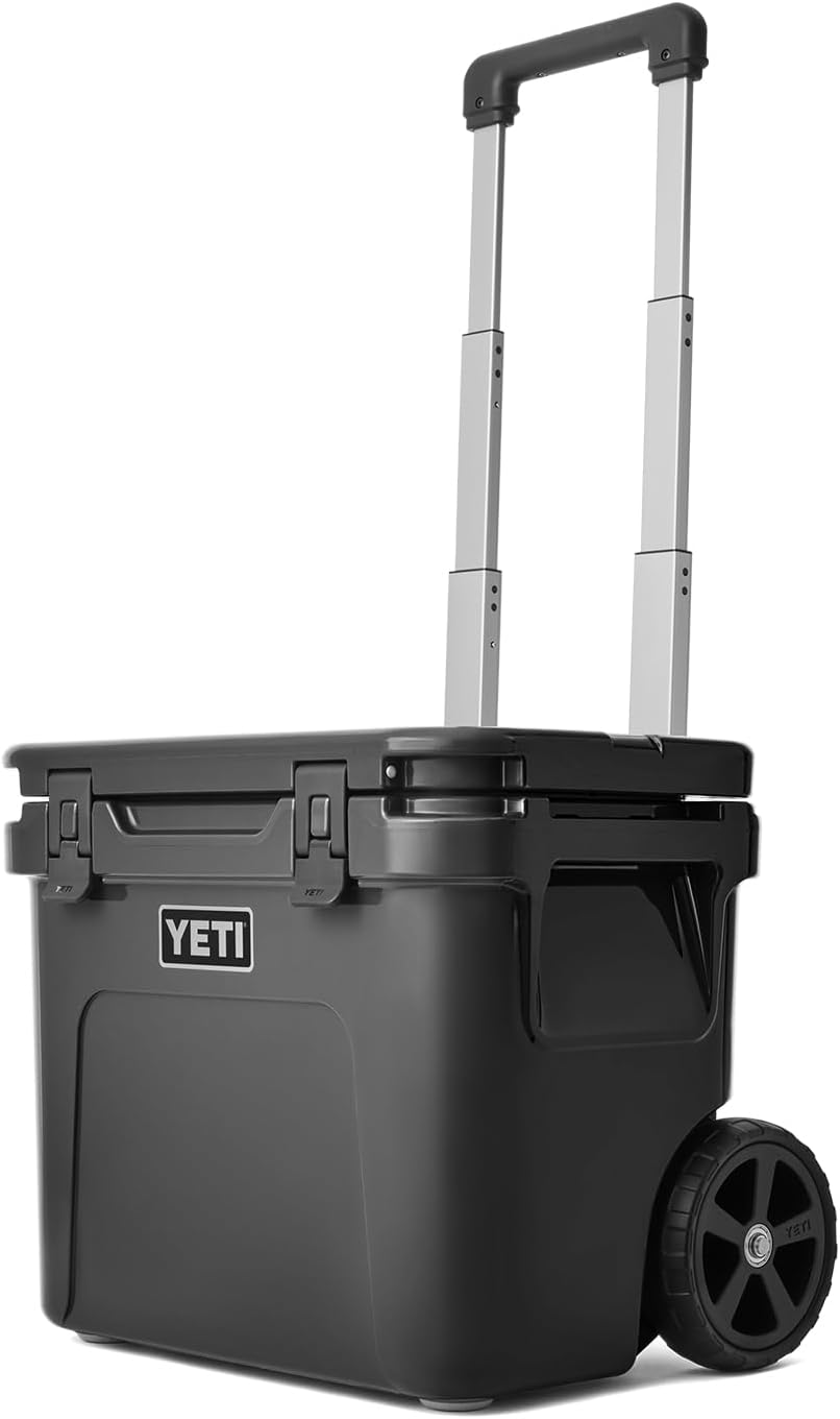 YETI Roadie 32 Wheeled Cooler – Charcoal